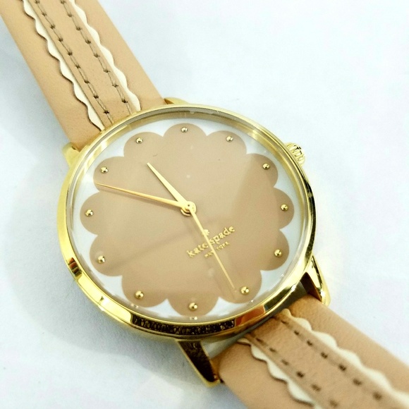 kate spade Accessories - Kate Spade Scallop Watch Vachetta White Leather